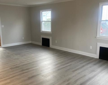 12 Bayview Avenue - Photo Thumbnail 1
