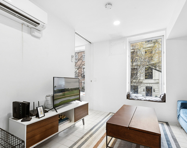 22 E 81st Street - Photo Thumbnail 5