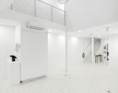 22 E 81st Street - Photo Thumbnail 1