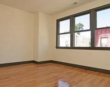 1945 N 18th Street - Photo Thumbnail 2