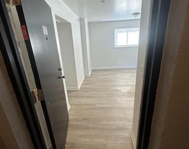 3930 1st Street Se - Photo Thumbnail 6