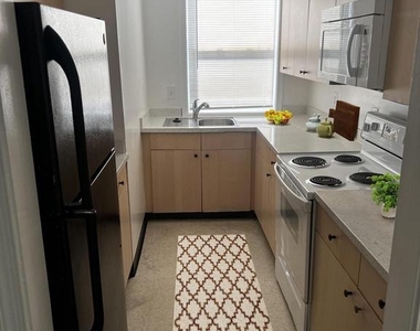 300 37th Street Se - Photo Thumbnail 4