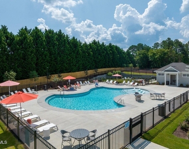 3520 Pinetree Grove Lane - Photo Thumbnail 2