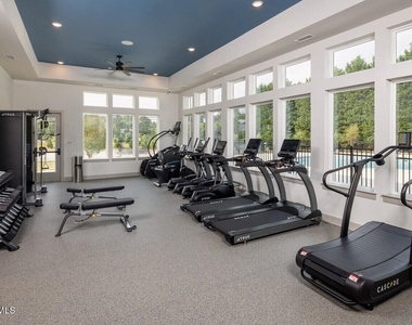 3520 Pinetree Grove Lane - Photo Thumbnail 7