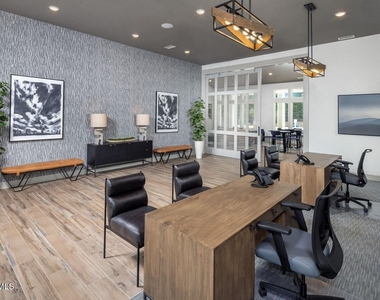 3520 Pinetree Grove Lane - Photo Thumbnail 10