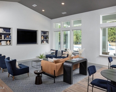 3520 Pinetree Grove Lane - Photo Thumbnail 14
