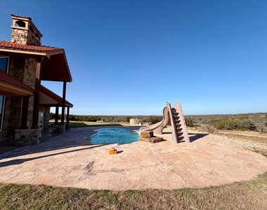 8256 S Us Highway 183 - Photo Thumbnail 12