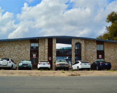2408 Longview St - Photo Thumbnail 10
