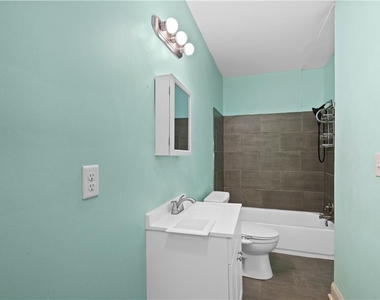 1124 Graymont Drive Sw - Photo Thumbnail 10