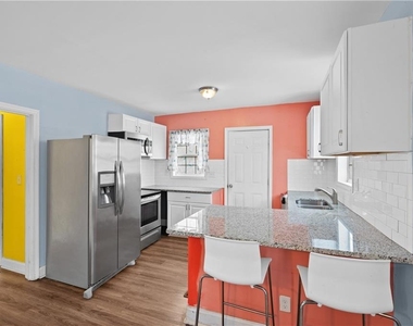 1124 Graymont Drive Sw - Photo Thumbnail 5