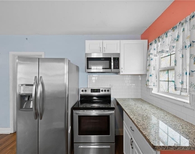 1124 Graymont Drive Sw - Photo Thumbnail 7