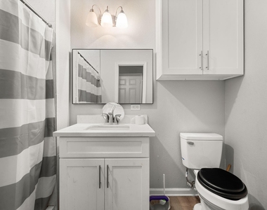 8534 Woodlyn Road - Photo Thumbnail 22