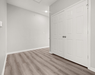 8534 Woodlyn Road - Photo Thumbnail 18