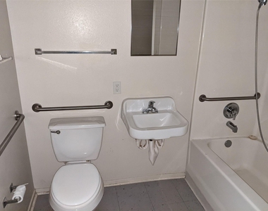 591 E Highway Street - Photo Thumbnail 5