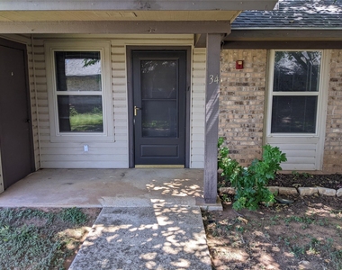 591 E Highway Street - Photo Thumbnail 2