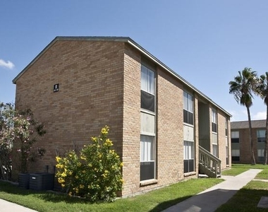 200 Avenue A - Photo Thumbnail 3