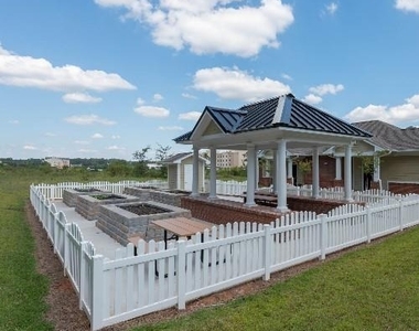372 Ash Street - Photo Thumbnail 1