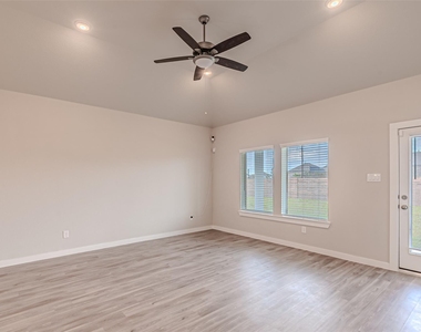 21606 Wave Hollow Drive - Photo Thumbnail 11
