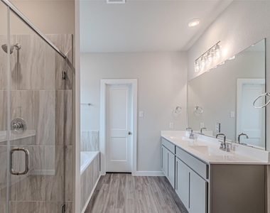 21606 Wave Hollow Drive - Photo Thumbnail 12