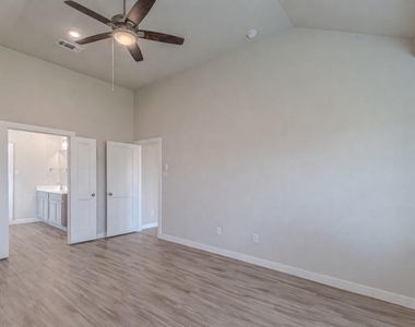 21606 Wave Hollow Drive - Photo Thumbnail 40