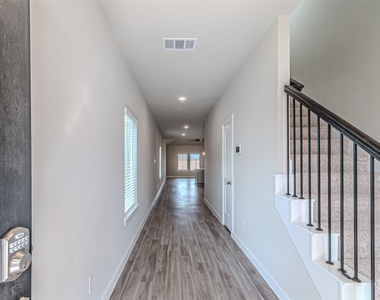 21606 Wave Hollow Drive - Photo Thumbnail 3