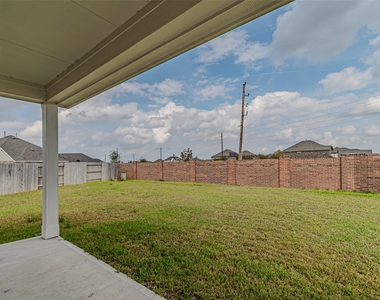 21606 Wave Hollow Drive - Photo Thumbnail 32