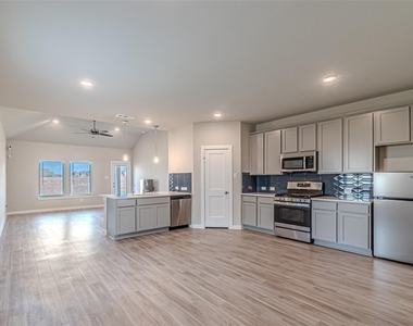 21606 Wave Hollow Drive - Photo Thumbnail 6