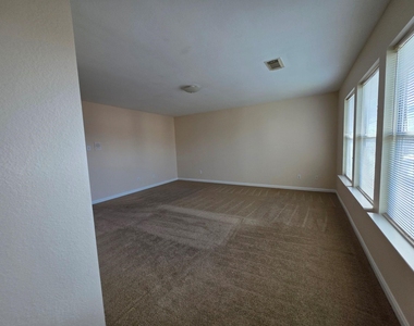 15127 Blue Creek Ranch Drive - Photo Thumbnail 9