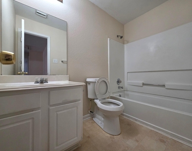 15127 Blue Creek Ranch Drive - Photo Thumbnail 16