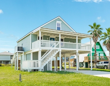 805 Seashell Drive - Photo Thumbnail 1
