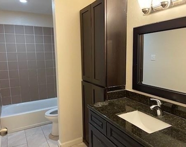 12500 Sandpiper Drive - Photo Thumbnail 4