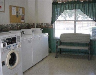 105 Northgate Circle - Photo Thumbnail 2