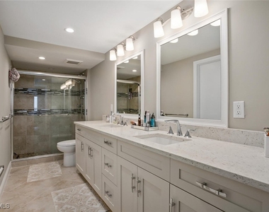 10851 Gulf Shore Drive - Photo Thumbnail 8