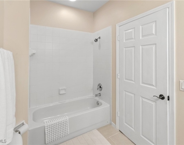 5940 Sand Wedge Lane - Photo Thumbnail 11