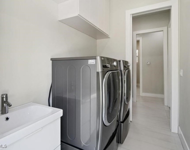 3740 3rd Avenue Sw - Photo Thumbnail 11