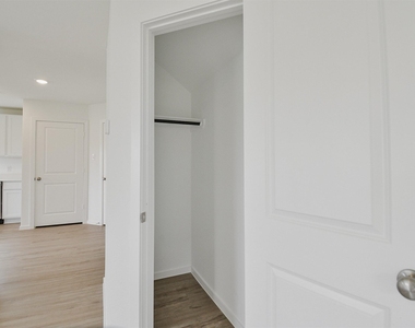 18546 Cepagatti Dr - Photo Thumbnail 17