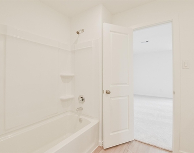 18546 Cepagatti Dr - Photo Thumbnail 24