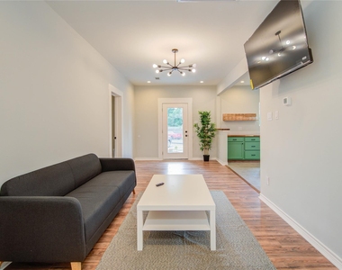 2712 Link Road - Photo Thumbnail 9
