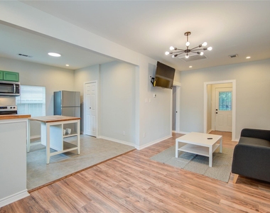 2712 Link Road - Photo Thumbnail 4
