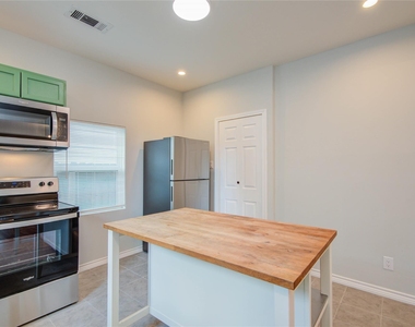 2712 Link Road - Photo Thumbnail 12