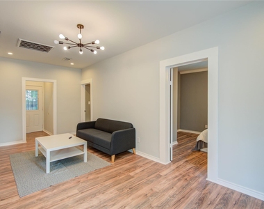 2712 Link Road - Photo Thumbnail 5