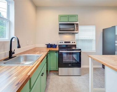 2712 Link Road - Photo Thumbnail 11