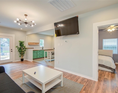 2712 Link Road - Photo Thumbnail 8