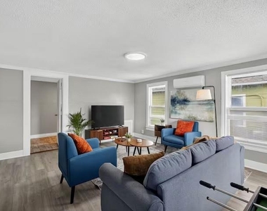 1401 Collier Street - Photo Thumbnail 5