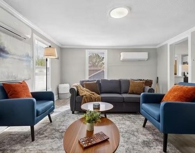 1401 Collier Street - Photo Thumbnail 6