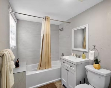 1401 Collier Street - Photo Thumbnail 13