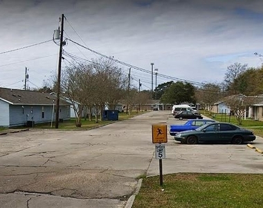 304 Mooney Avenue - Photo Thumbnail 6
