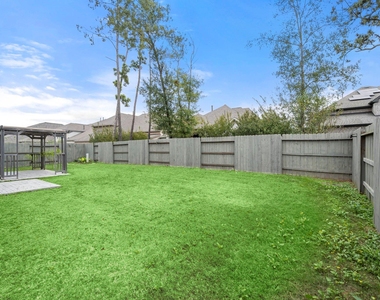 16826 Beechwood Forest - Photo Thumbnail 31
