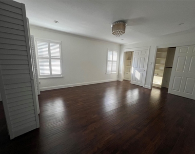 840 Threadneedle Street - Photo Thumbnail 10