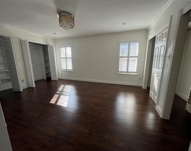 840 Threadneedle Street - Photo Thumbnail 9